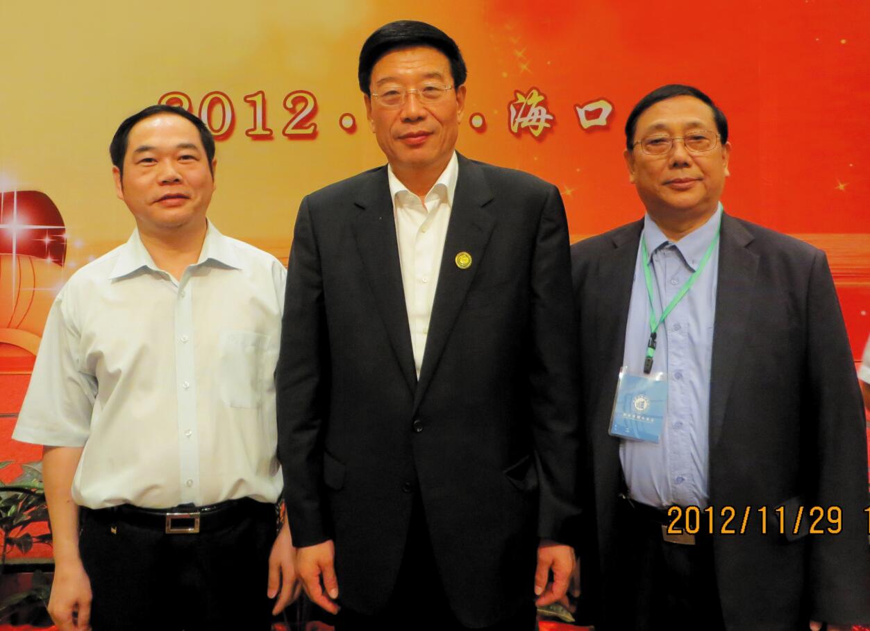 2012年，時(shí)任湖南省委書記徐守盛蒞臨?？谝暡?jpg